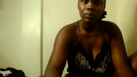 Snapshot of luciaresa chatting on July 2026 03:23:01 AM luciaresa online show from July 2026 03:23:01 AM