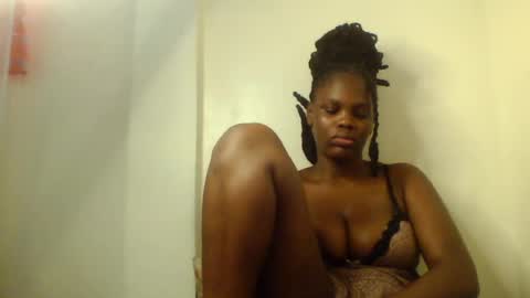 Snapshot of luciaresa chatting on July 2026 06:50:01 AM luciaresa online show from July 2026 06:50:01 AM