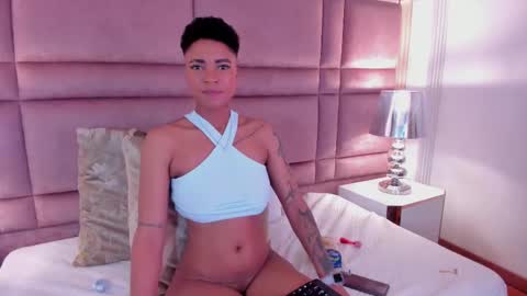 Snapshot of luciawallace chatting on March 2025 11:27:01 PM lucia wallace online show from March 2025 11:27:01 PM