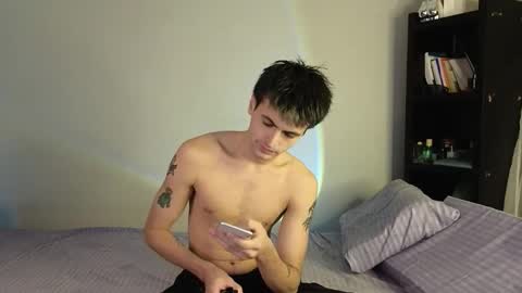 Angelok online show from October 2025 08:24:01 AM