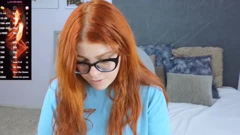 Lucie   online show from December 2024 08:58:01 PM