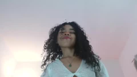 Snapshot of lucie_petite chatting on January 2025 06:49:01 PM Lucie - online show from January 2025 06:49:01 PM