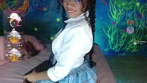 Snapshot of lucie_petite chatting on October 2025 06:45:02 PM Lucie - online show from October 2025 06:45:02 PM