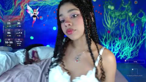 Snapshot of lucie_petite chatting on November 2025 06:54:01 PM Lucie - online show from November 2025 06:54:01 PM