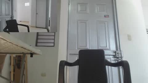 Snapshot of lucifferr_ chatting on March 2025 05:17:02 PM leonel online show from March 2025 05:17:02 PM