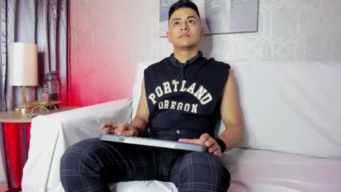 Leo online show from February 2025 11:12:01 AM