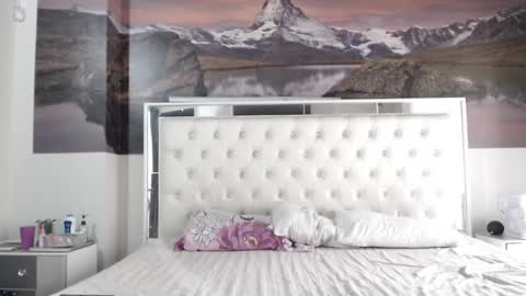 luciifer_hills online show from December 2024 01:06:02 PM