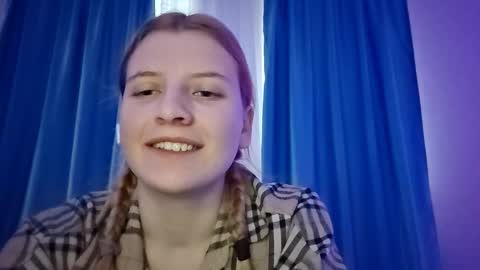 Monika online show from December 2025 05:26:01 AM