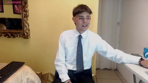 luckk_ online show from May 2026 05:15:02 AM