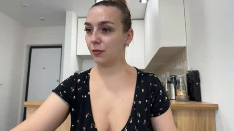 lucky_foryou_baby online show from October 2025 08:15:02 AM