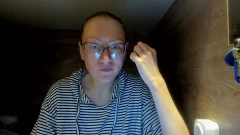 lucky_licky20 online show from January 2025 04:08:01 AM