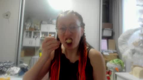 lucky_licky20 online show from November 2025 02:28:01 AM