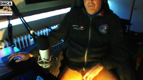        call me  Stefan online show from January 2025 10:10:01 PM