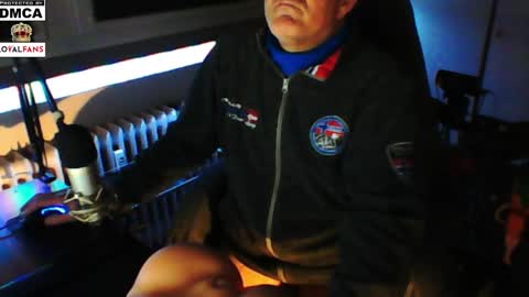        call me  Stefan online show from February 2025 06:37:01 AM