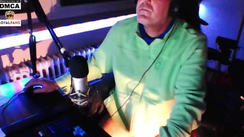        call me  Stefan online show from February 2025 09:26:02 PM