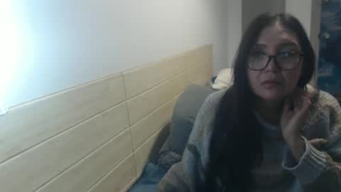 Snapshot of luckyisa chatting on February 2026 10:06:02 PM angelisa online show from February 2026 10:06:02 PM