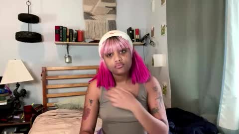 Snapshot of luckylaci777 chatting on November 2025 05:45:01 PM luckylaci777 online show from November 2025 05:45:01 PM