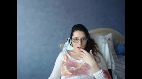 Snapshot of luckylinda23 chatting on February 2025 11:44:02 AM luckylinda23 online show from February 2025 11:44:02 AM