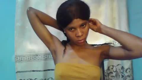 Snapshot of luckymadequeen chatting on January 2025 11:35:01 AM Gloria online show from January 2025 11:35:01 AM