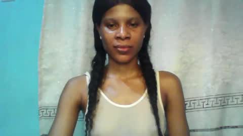 Snapshot of luckymadequeen chatting on February 2025 11:55:02 PM Gloria online show from February 2025 11:55:02 PM