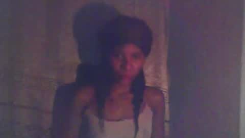 Snapshot of luckymadequeen chatting on September 2025 03:41:02 AM Gloria online show from September 2025 03:41:02 AM