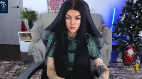 Monika online show from December 2025 09:05:01 AM