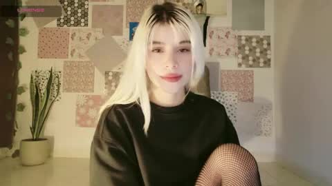 luckysapphire777 online show from April 2026 01:57:02 PM