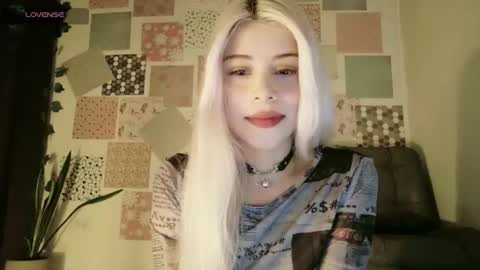 luckysapphire777 online show from August 2026 12:19:01 PM