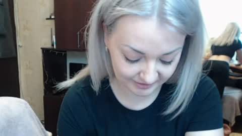 LuckyShot online show from April 2026 12:43:01 PM