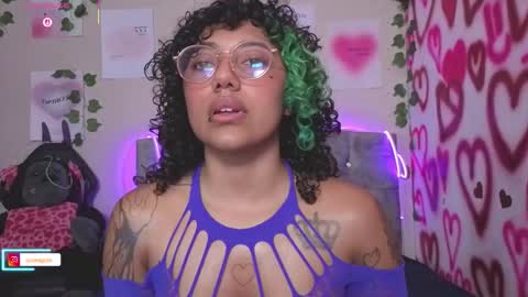 Luanis online show from February 2026 11:53:02 PM