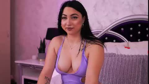 Mia online show from July 2026 05:18:01 PM