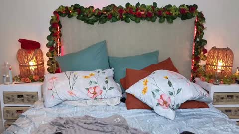 Lucy online show from January 2025 09:07:01 PM