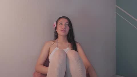 Lucy Herrera online show from January 2026 04:22:01 PM