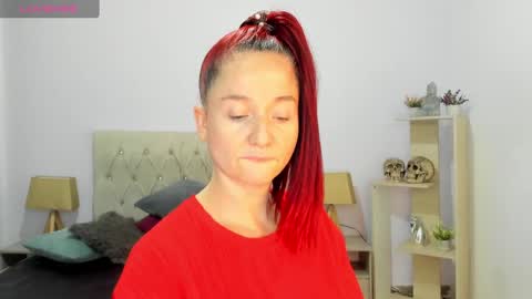 Snapshot of lucy_hot77 chatting on September 2025 09:16:02 PM Lucia online show from September 2025 09:16:02 PM