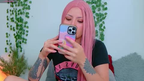 Snapshot of lucy_monroe_ chatting on May 2026 06:37:01 PM Lucy online show from May 2026 06:37:01 PM