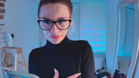 Snapshot of lucy_priincess chatting on December 2024 05:18:02 AM lucy online show from December 2024 05:18:02 AM