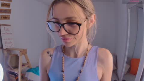 Snapshot of lucy_priincess chatting on January 2025 02:45:02 AM lucy online show from January 2025 02:45:02 AM