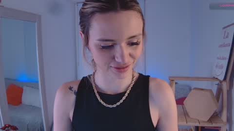 Snapshot of lucy_priincess chatting on January 2025 02:43:01 AM lucy online show from January 2025 02:43:01 AM