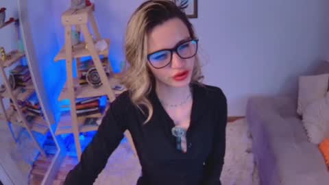 Snapshot of lucy_priincess chatting on March 2025 09:10:02 AM lucy online show from March 2025 09:10:02 AM