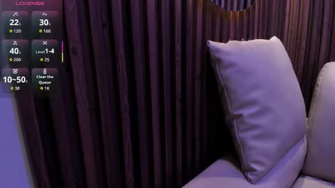 Snapshot of lucy_smith7 chatting on November 2025 05:37:01 PM Sofia online show from November 2025 05:37:01 PM