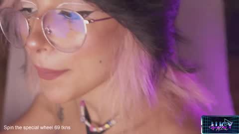 Lucy Alien  online show from January 2025 09:44:02 PM