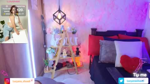 Lucyana Silva online show from September 2025 12:16:02 PM