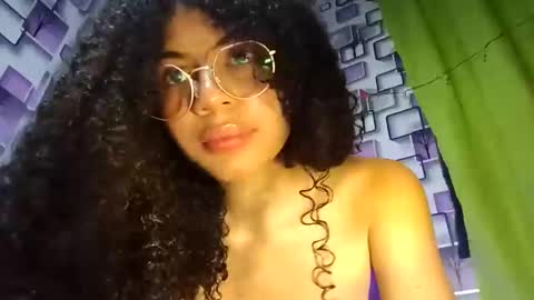 Lucia online show from December 2025 12:40:01 AM