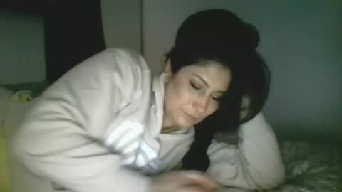 lucybylucy online show from December 2025 12:03:02 PM