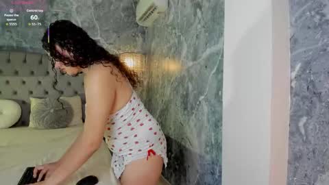 Snapshot of lucylovelyy1 chatting on November 2025 01:59:02 AM Lucy online show from November 2025 01:59:02 AM