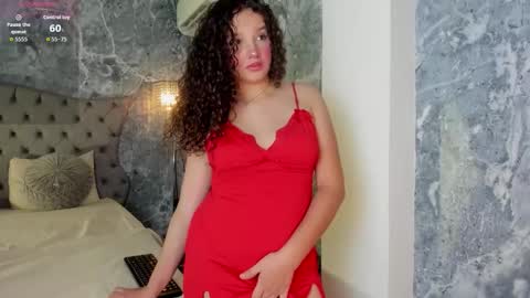 Snapshot of lucylovelyy1 chatting on December 2025 02:31:01 AM Lucy online show from December 2025 02:31:01 AM