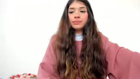 lucyportman online show from June 2026 05:25:01 PM
