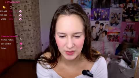 Lucy Rose online show from November 2025 03:55:02 PM