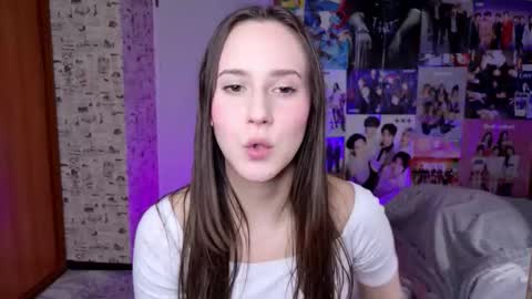 Lucy Rose online show from November 2025 05:13:02 PM