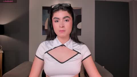 Lucy online show from November 2025 08:24:02 PM